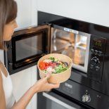 Un invento simple y eficaz cambia la forma de comer fuera de casa y se perfila como el nuevo aliado de millones que buscan practicidad y sabor. Un invento simple y eficaz cambia la forma de comer fuera de casa y se perfila como el nuevo aliado de millones que buscan practicidad y sabor.