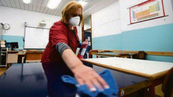 paso. Tras una semana de conflicto, prepara Sta. Fe regreso a clases.