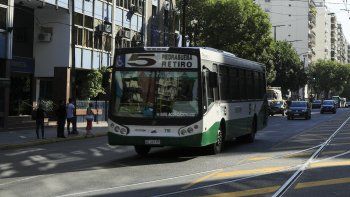 dos lineas de colectivos uniran aeroparque y el aeropuerto de ezeiza
