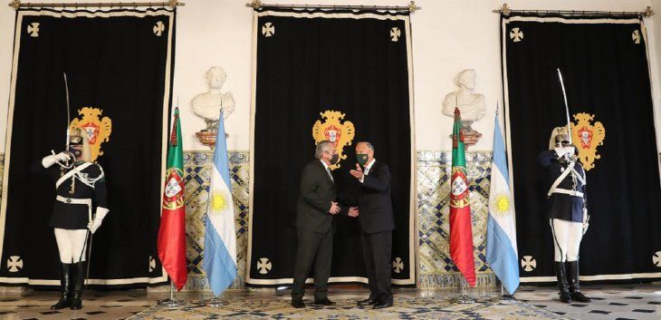 Foto oficial 2 Alberto Fernández y Marcelo Rebelo De Sousa Portugal