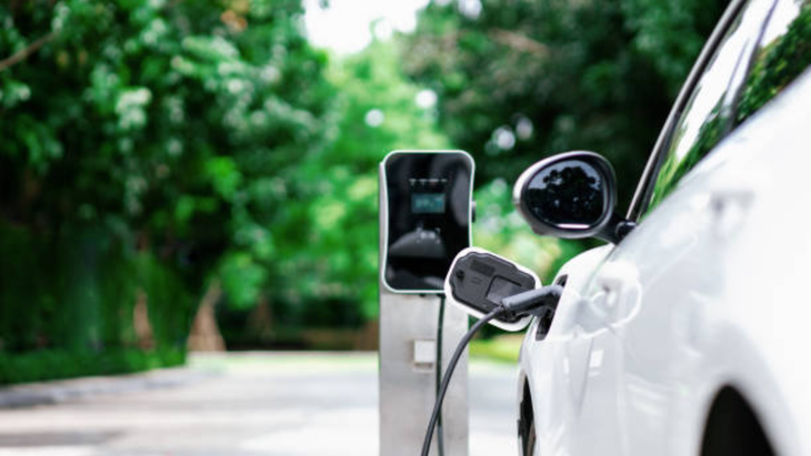 Solicitar un segundo medidor permite separar el consumo del cargador y evitar afectaciones en la tarifa doméstica. Solicitar un segundo medidor permite separar el consumo del cargador y evitar afectaciones en la tarifa doméstica.