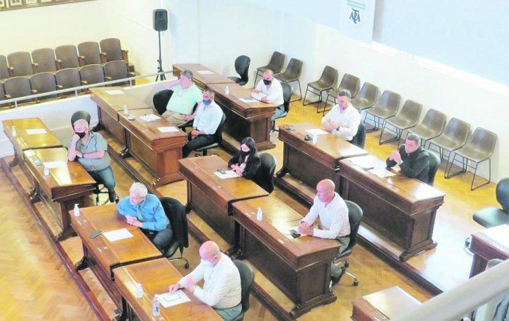 ACERCAMIENTO. Representantes de las potencias mundiales lanzaron las conversaciones ayer en Viena.&nbsp;