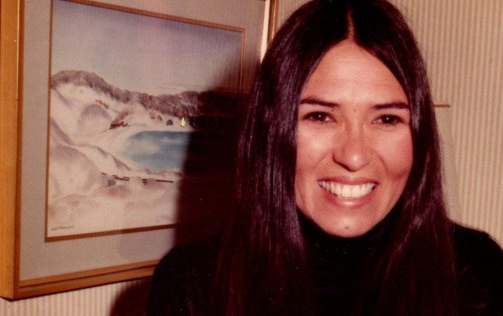 Murió Sacheen Littlefeather, la actriz que rechazó el Oscar a Marlon Brando