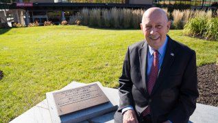 Es la mente maestra detrás de una idea que revolucionó la forma de ver deportes. Es la mente maestra detrás de una idea que revolucionó la forma de ver deportes.