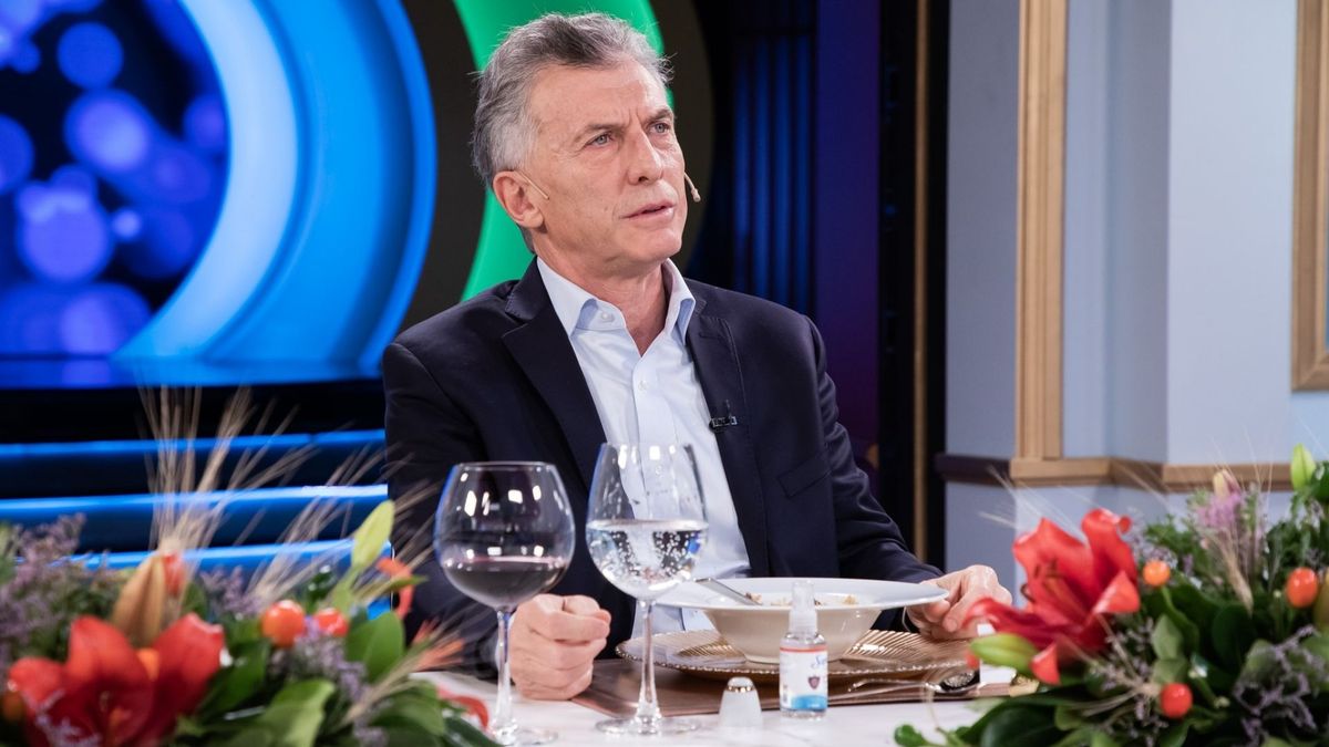macri con camiseta de boca