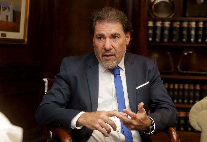 Zuchovicki dio su mirada sobre el dólar y las reservas. Zuchovicki dio su mirada sobre el dólar y las reservas.