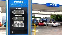 El incremento en los combustibles responde al movimiento del tipo de cambio oficial que desde ayer se ubica en los $ 800 por dólar.