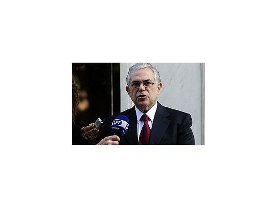 El premier griego, Lucas Papademos.