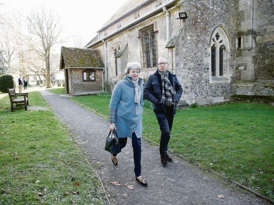 RUMBO. La primera ministra Theresa May se encuentra bajo presión tanto de la Unión Europea como del Parlamento. Las negociaciones están estancadas.