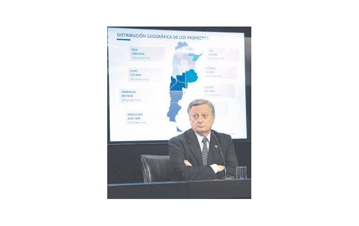 Esperanzado. Aranguren cree que con licitaciones como la de ayer se irá hacia “una matriz energética más barata”.