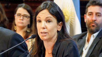 emergencia: gobierno analiza mas partidas y convoca a cgt