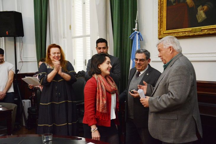 Del acto participaron el rector Ricardo Gelpi; el secretario de Educación Media, Oscar García; y el secretario general, Juan Alfonsín. Del acto participaron el rector Ricardo Gelpi; el secretario de Educación Media, Oscar García; y el secretario general, Juan Alfonsín.