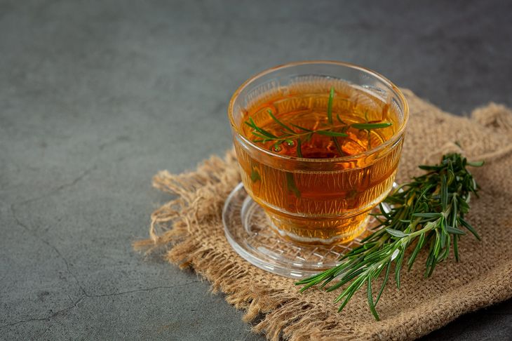 El té de romero es una infusión beneficiosa para la salud. El té de romero es una infusión beneficiosa para la salud.