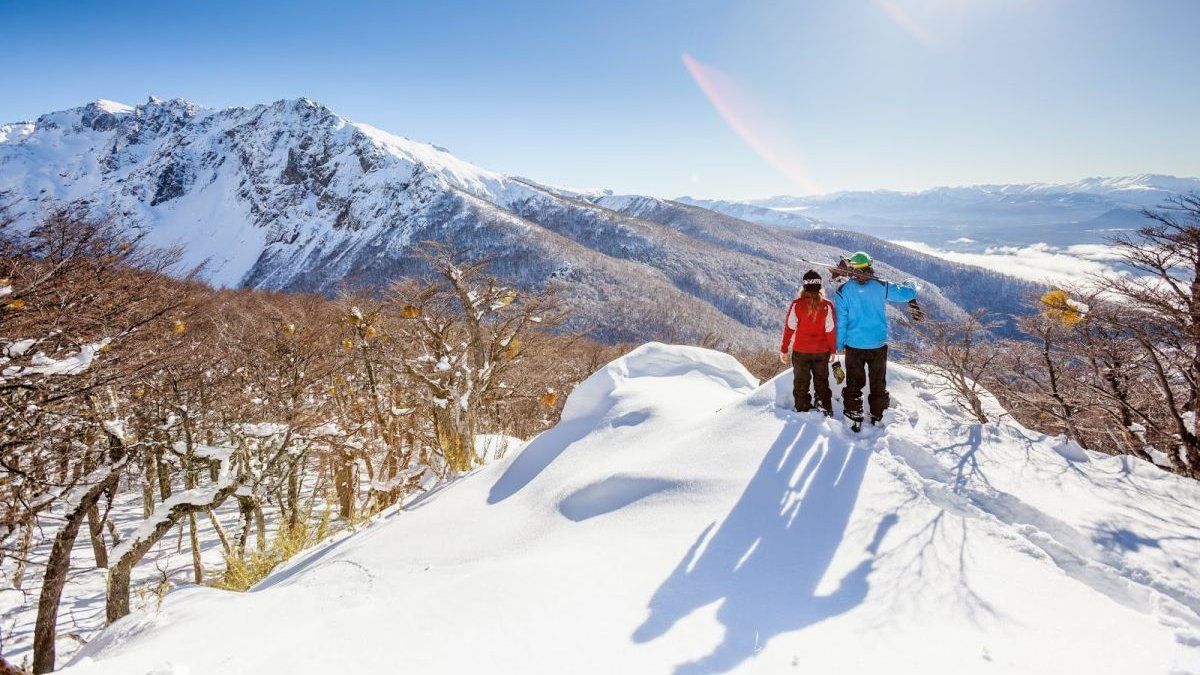 Winter holidays in El Bolsón: 16 slopes for all levels of skiing and snowboarding