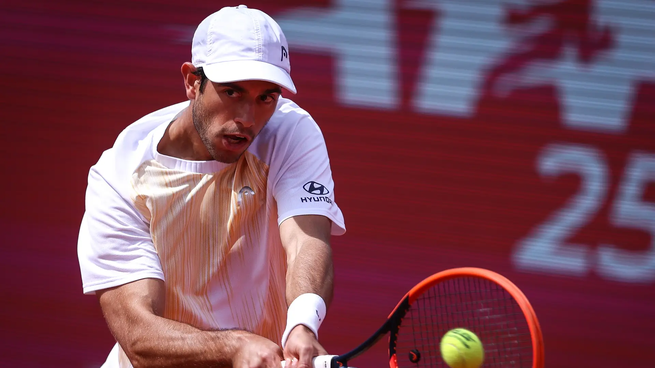 El portugues Nuno Borges se vio perjudicado por un out que partió desde la tribuna y le hizo perder elpunto. Después terminó cayendo ante el chileno Cristian Garín en los cuartod de final del torneo de Estoril.