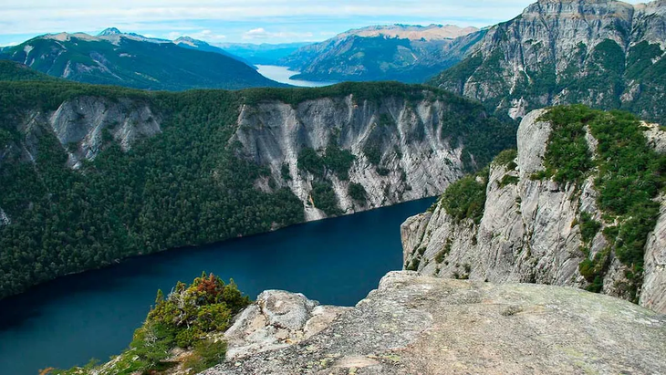 This place is ideal for those who seek to do soat with hiking activities. This place is ideal for those who seek to do soat with hiking activities.