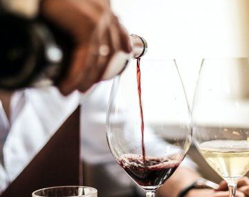 El salto hacia la alta gama abre una carrera que va mucho más allá del precio de una botella.