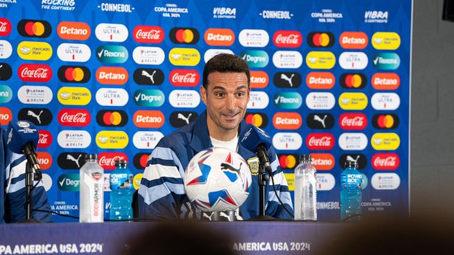 Scaloni todavía no confirmó el equipo para enfrentar a Colombia.