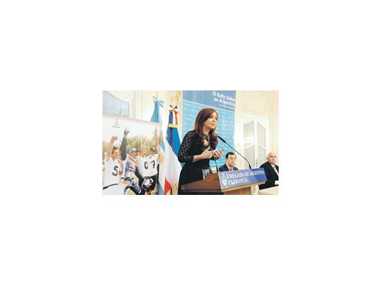 Cristina de Kirchner ponderó ayer las relaciones con Francia en un acto en la embajada de la Unesco, a pocas horas de la reunión de hoy con Nicolas Sarkozy en el Palacio del Elíseo, sede del Gobierno de Francia.