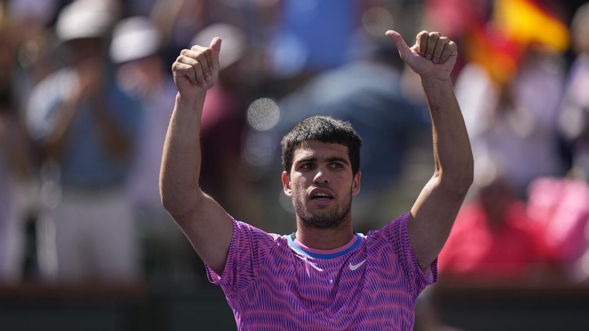 Carlos Alcaraz and Sinner advanced steadily to the round of 16 at Indian Wells