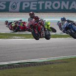 El terrible accidente mantiene en vivlo a todos en el motociclismo por el mal momento que vive uno de los pilotos. El terrible accidente mantiene en vivlo a todos en el motociclismo por el mal momento que vive uno de los pilotos.