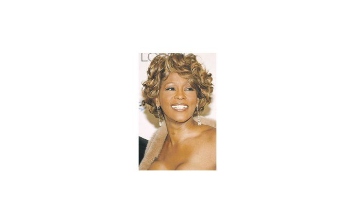 Mientras la TV estadounidense suma homenajes y crecen las  ventas de los discos de Whitney Houston, la policía investigará a médicos y farmacias para intentar esclarecer las causas de su muerte.