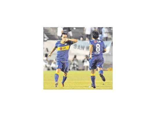 Pablo Mouche se llena la boca de gol. El delantero dice deberle su presente a Julio Falcioni.