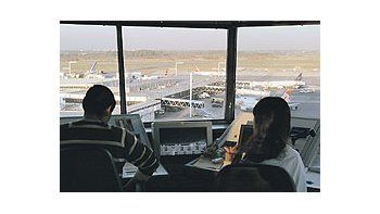 ámbito.com | La radarización de las fronteras y aeropuertos en la Argentina es un trámite que arrastra años, décadas. La pelea entre empresas de diversos países, como EE.UU. y Francia, impidió contratos en la era Menem, y se repite ahora.