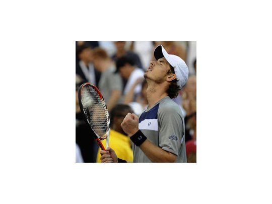 El gesto ganador y de desahogo de Andy Murray, luego de vencer y eliminar al español Rafael Nadal (N°1 del mundo). El escocés definirá el US Open hoy ante el suizo Roger Federer.
