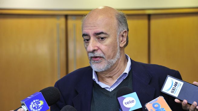 El ministro de Trabajo y Seguridad Social, Pablo Mieres, remarcó que la caída del salario real se dio a nivel mundial por la pandemia de Covid-19.