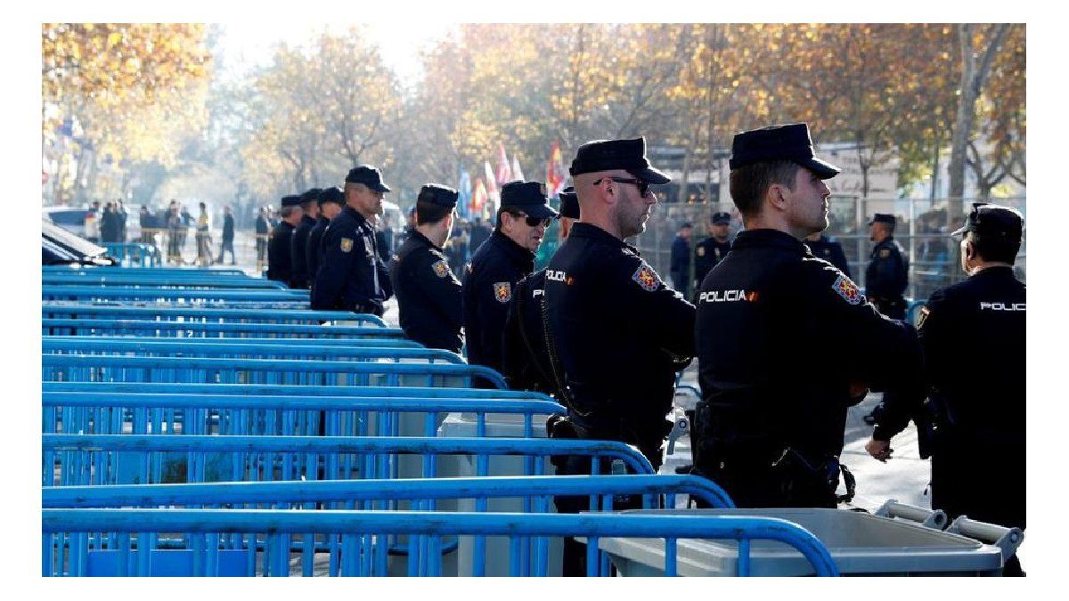 More than a thousand security personnel will control the Boca-Racing operation in Lanús