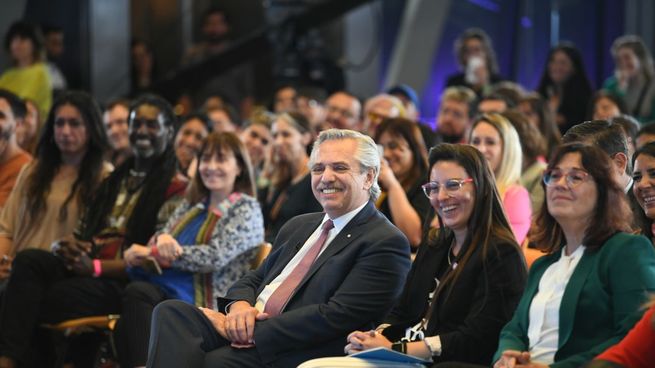 Alberto Fernández CCK.jpg