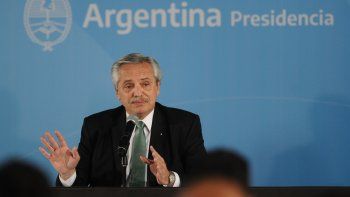 alberto fernandez, sobre los nuevos billetes: ponen en valor la figura de hombres y mujeres trascendentales