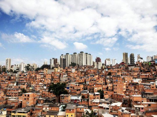 La desocupación en los sectores informales de Brasil creció considerablemente entre abril y junio.