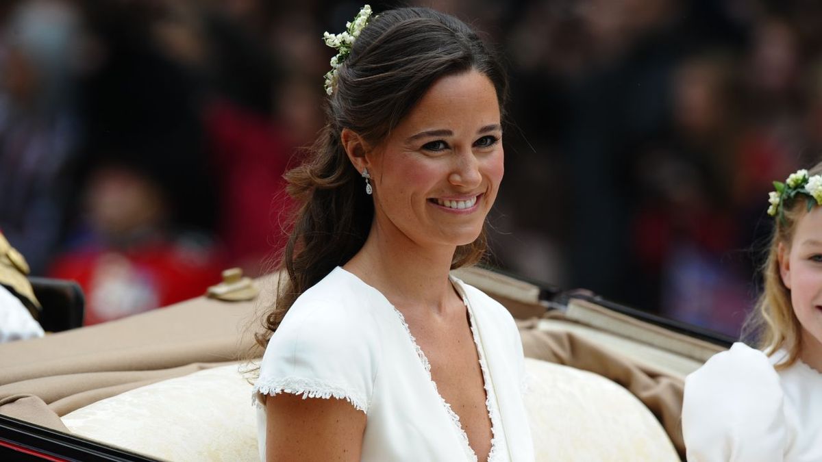 32 rooms and its own river: this is the eccentric mansion of Pippa, Kate Middleton’s sister