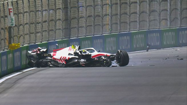 Así quedó el Haas de Mick Schumacher.
