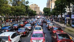 Hoy No Circula: qué autos descansan en CDMX y Edomex este viernes 7 de noviembre 2025 Hoy No Circula: qué autos descansan en CDMX y Edomex este viernes 7 de noviembre 2025