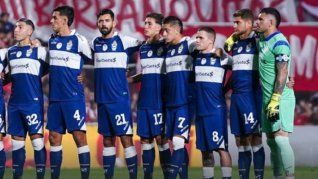 Los jugadores de Gimnasia y Esgrima La Plata no entrenaron a días del clásico por falta de pago Los jugadores de Gimnasia y Esgrima La Plata no entrenaron a días del clásico por falta de pago