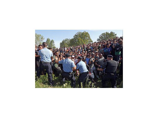Incidentes entre refugiados y la policía en Croacia