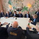 Javier Milei participó de un encuentro con empresarios e inversores en Los Ángeles. Javier Milei participó de un encuentro con empresarios e inversores en Los Ángeles.