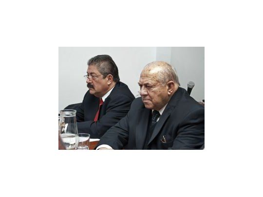 Los exsenadores Remo Constanzo y Alberto Tell en el proceso que se lleva en su contra.