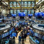 De cara al último tramo del año, los principales índices de Wall Street anotan un 2025 con subas generalizadas y en sus máximos históricos.  De cara al último tramo del año, los principales índices de Wall Street anotan un 2025 con subas generalizadas y en sus máximos históricos.