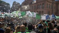 ámbito.com | Marcha ATE Ministerio de Economía.jpg