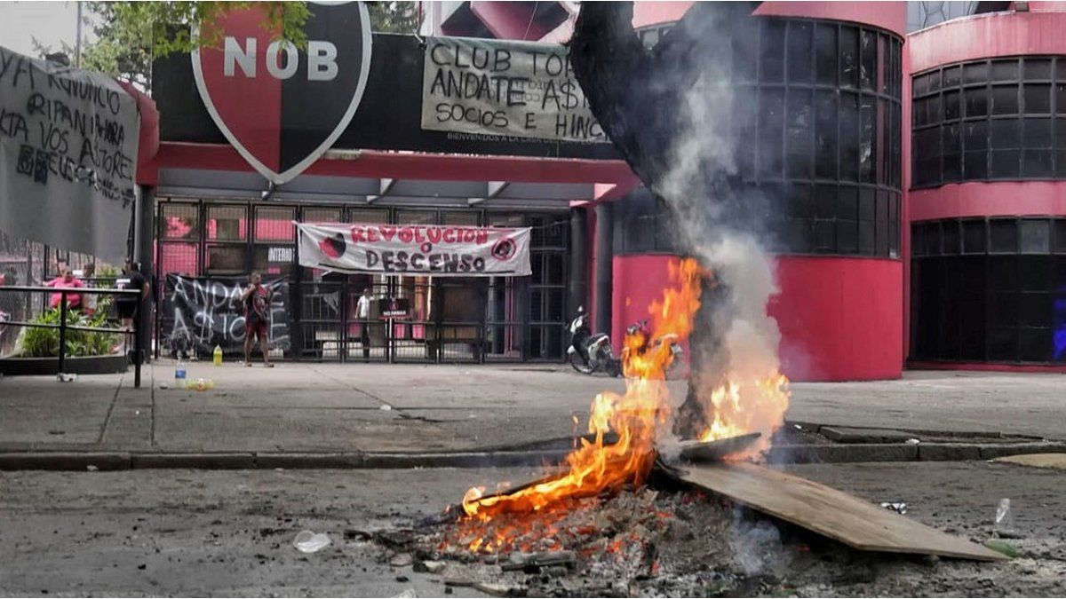 Crisis in Newell’s: After taking by the partners, there will be an assembly to define election date