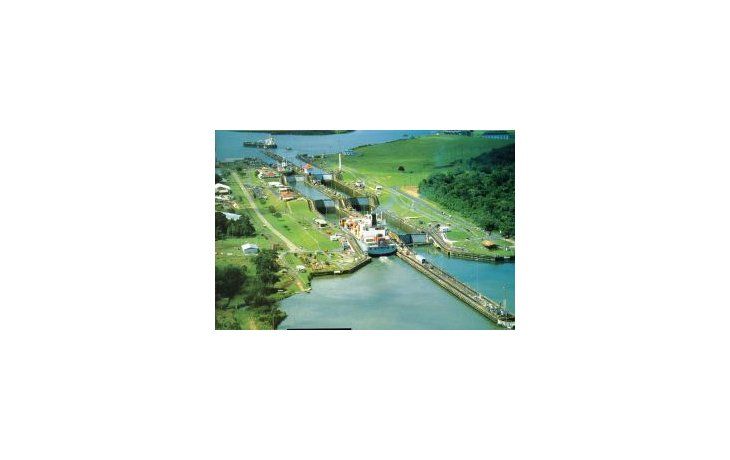 Autoridades del Canal de Panamá negocian con consorcio para continuar obras