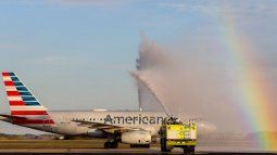 american airlines advierte que podria despedir 25 mil empleados