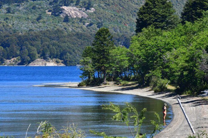 El lago de este lugar es uno de sus principales atractivos. 