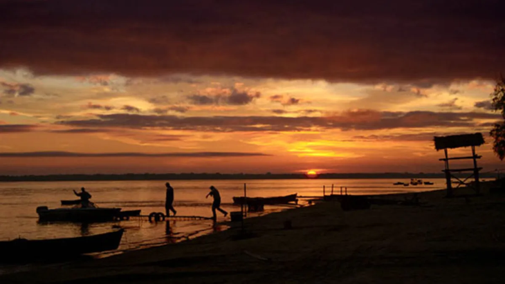 El río Paraná regala puestas de sol diferentes que podes postear en las redes sociales El río Paraná regala puestas de sol diferentes que podes postear en las redes sociales