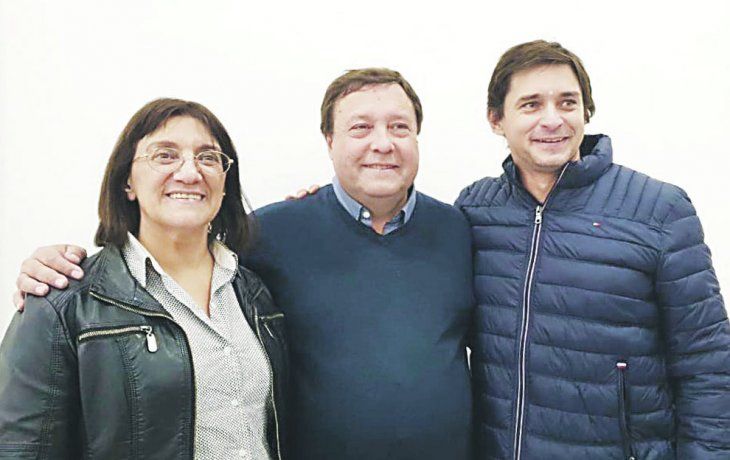 Estrategia. El rionegrino Weretilneck apuntará ahora al Senado nacional, junto a Mónica Silva y Leandro Lescano como compañeros de lista.