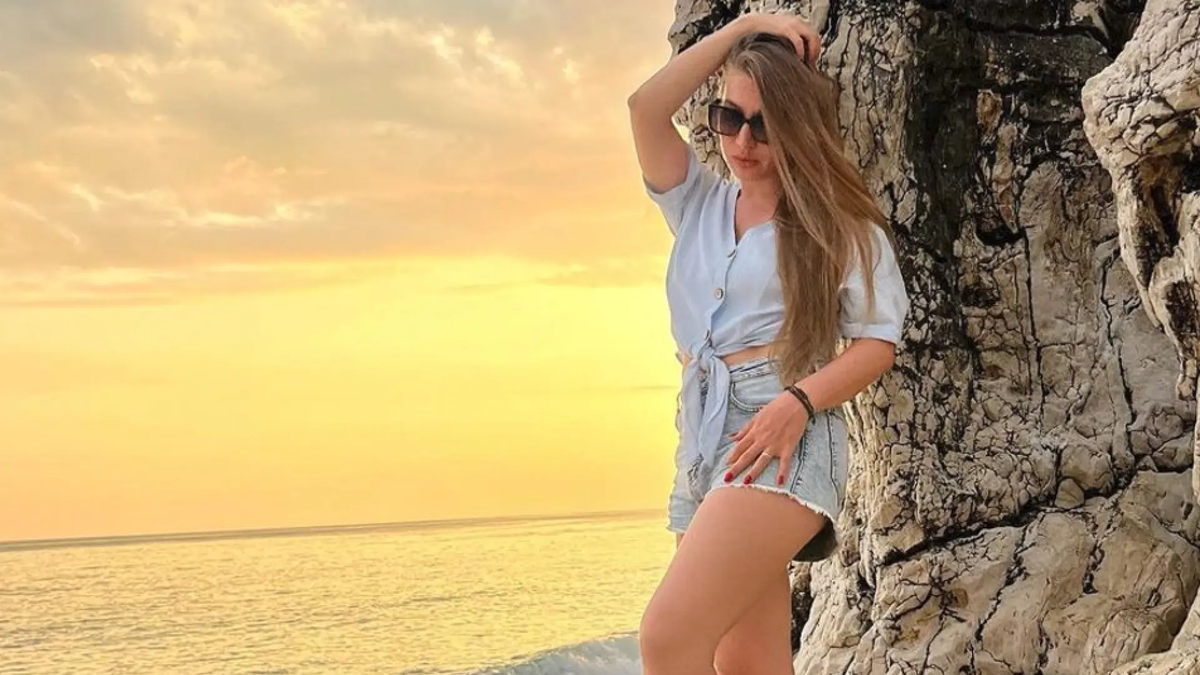 Russian influencer dies after dangerous maneuver to take a selfie